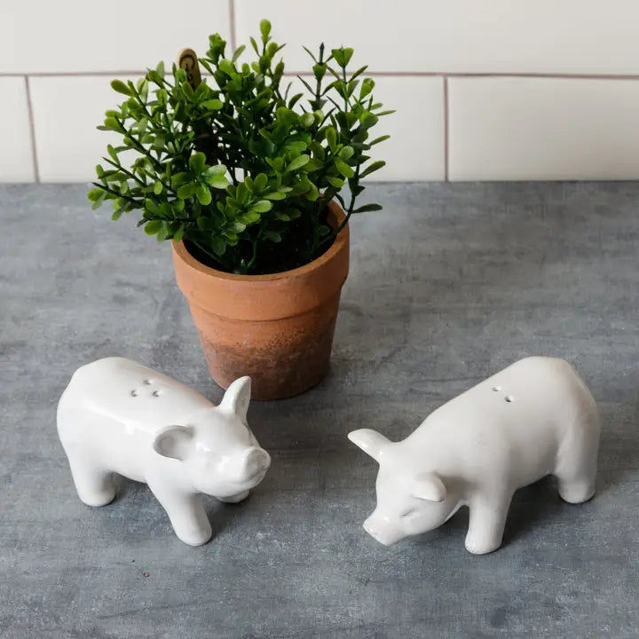 Pig Salt and Pepper Shakers