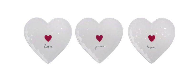 Three heart-shaped ceramic plates with red hearts and text on a white background