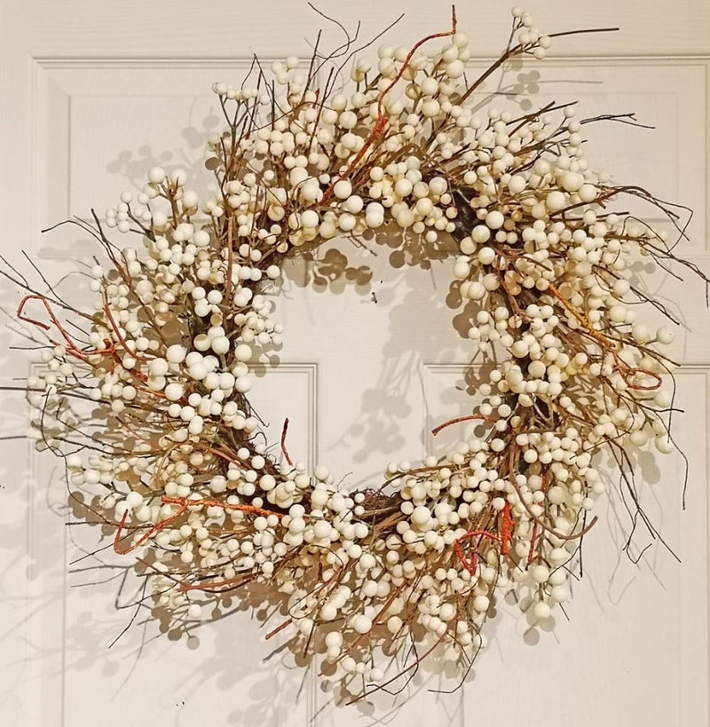 Cream Berry Wreath - 24"