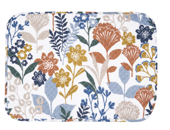 Delilah table linens