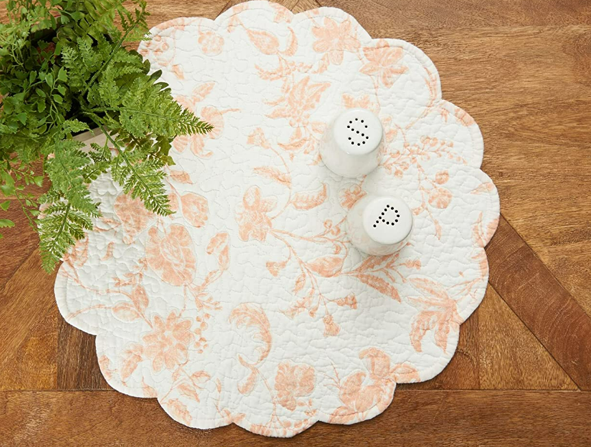 Brighton Pink Toile Round Quilted Placemat - Set 4