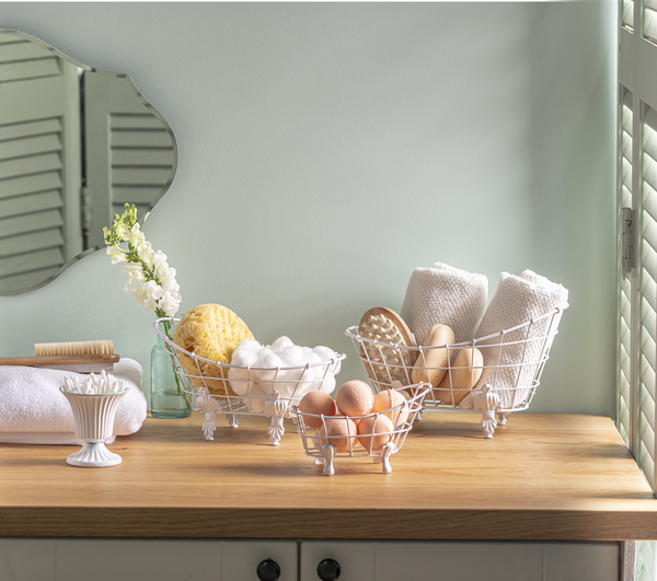 Enamel White Wire Bathtub - 2 Sizes